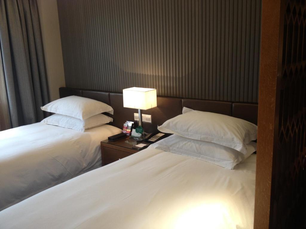 Yiwu Wendemu International Hotel Exterior photo