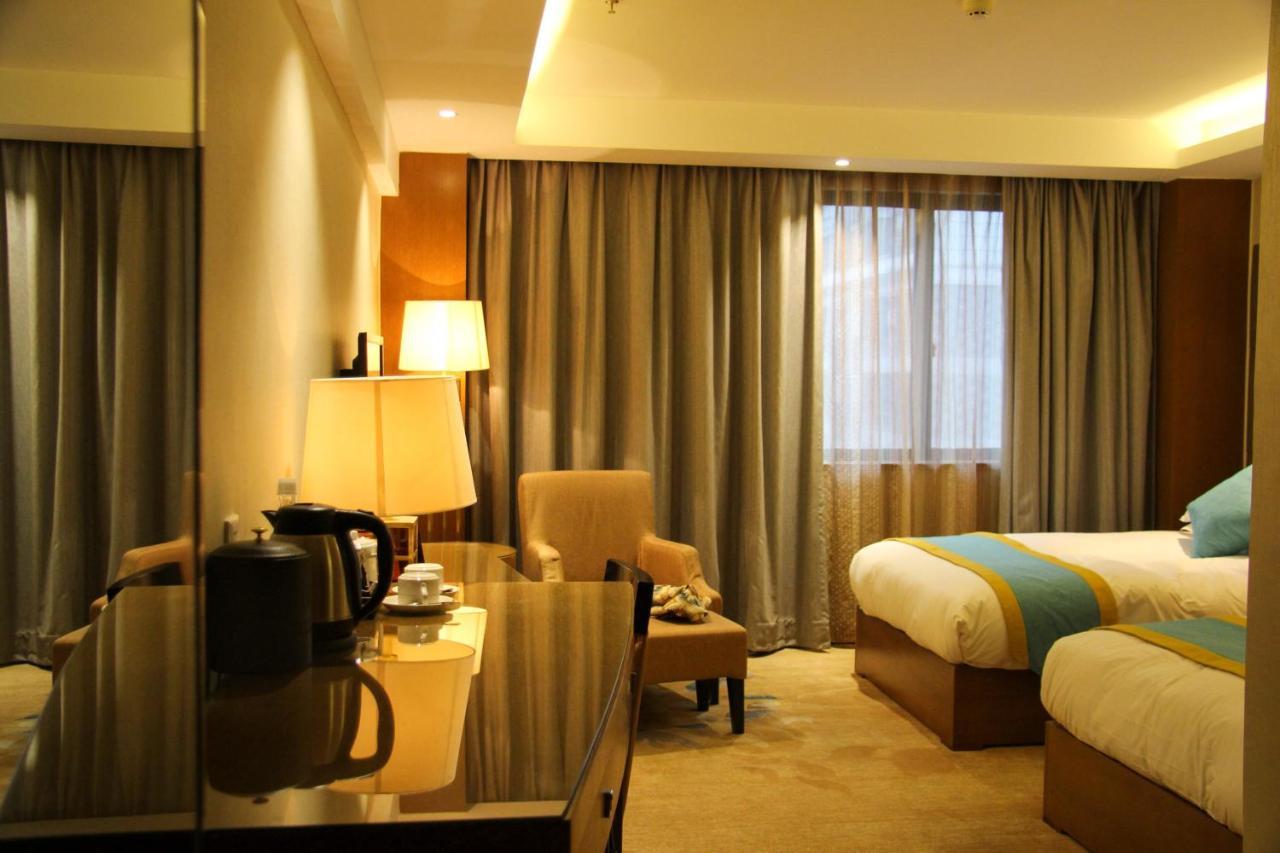 Yiwu Wendemu International Hotel Exterior photo